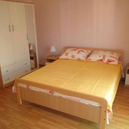 Apartments Dijana Vodice Bagian luar foto