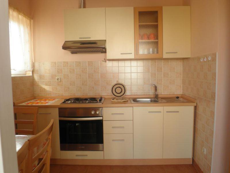 Apartments Dijana Vodice Bagian luar foto